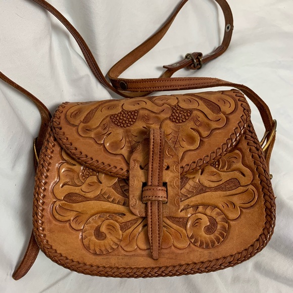lifton Handbags - Beautiful Lifton’s hand tooled vintage purse